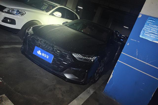 Audi A7 2024 года выпуска