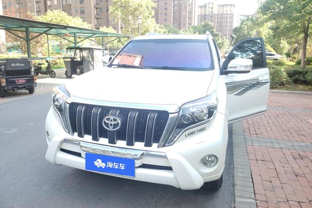 Toyota Land Cruiser Prado 2016 года выпуска