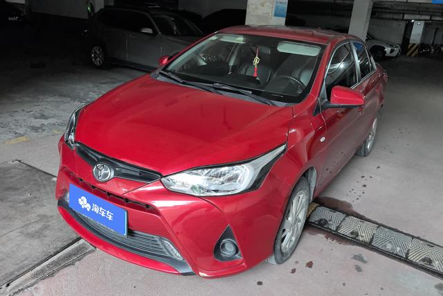 Toyota Yaris 2017 года выпуска