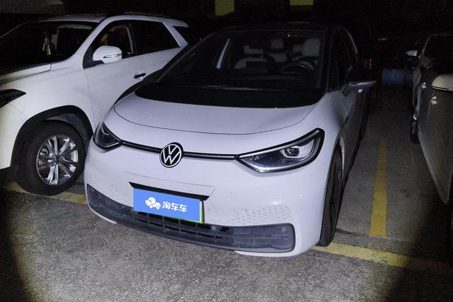 Volkswagen ID.3 2021 года выпуска