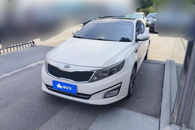 Kia K5 2014 года выпуска