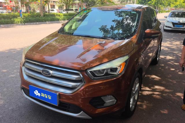 Ford Kuga 2017 года выпуска