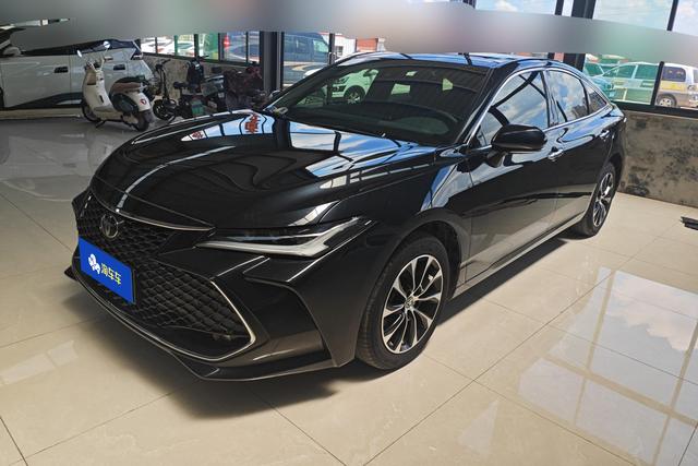 Toyota Avalon 2022 года выпуска