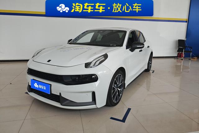 Lynk & Co 03 2022 года выпуска