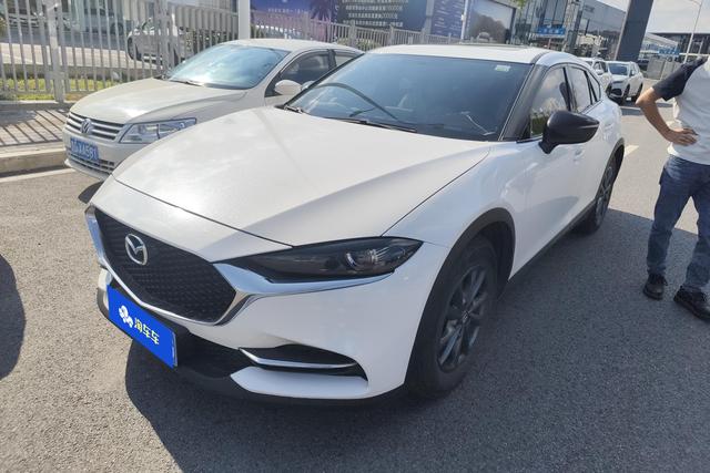 Mazda CX-4 2021 года выпуска