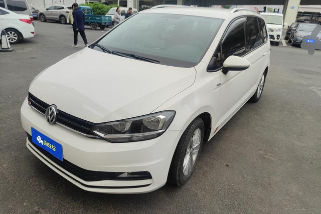 Volkswagen Touran 2018 года выпуска