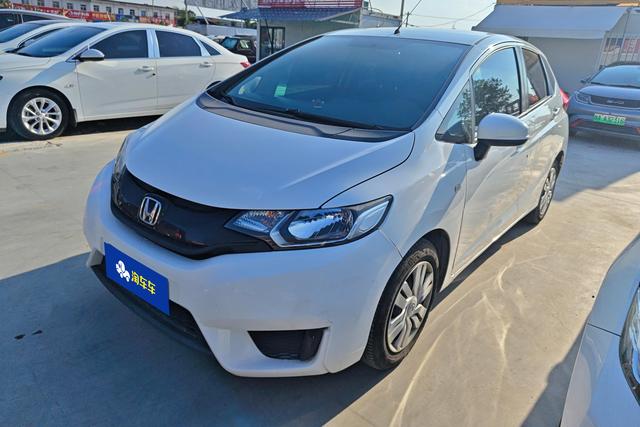Honda Fit 2014 года выпуска