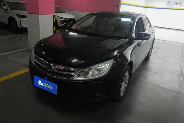 BYD Surui 2013 года выпуска