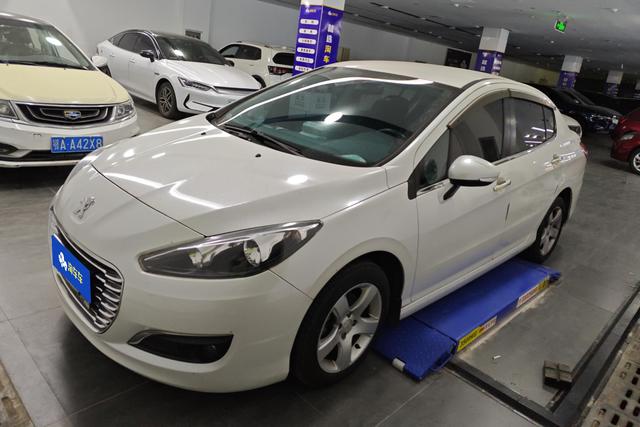 Peugeot 308 2013 года выпуска