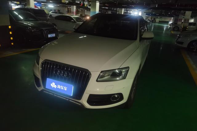 Audi Q5 2015 года выпуска