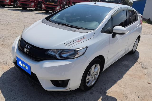 Honda Fit 2014 года выпуска