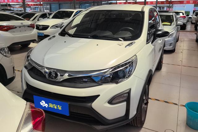 BYD Yuan 2017 года выпуска