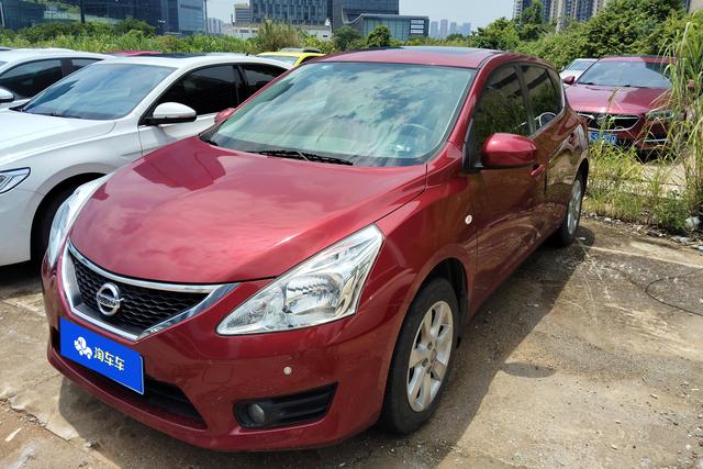 Nissan Tiida 2011 года выпуска