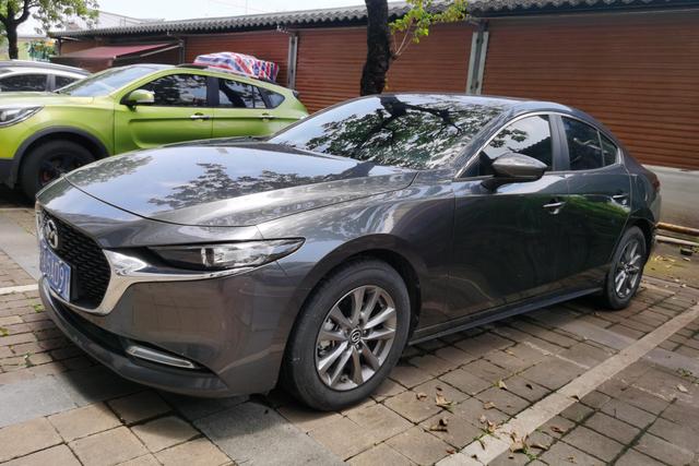Mazda 3 2020 года выпуска