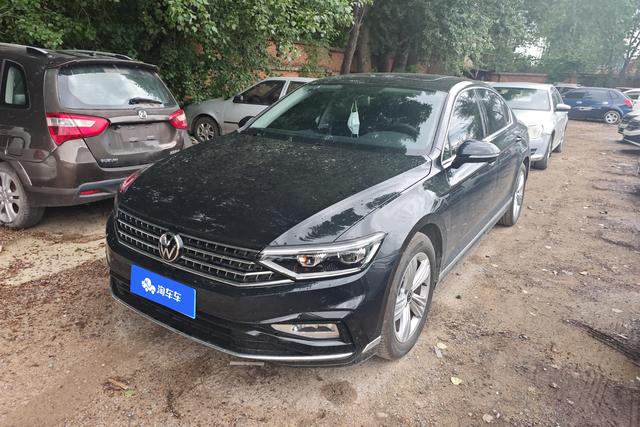 Volkswagen Passat 2023 года выпуска