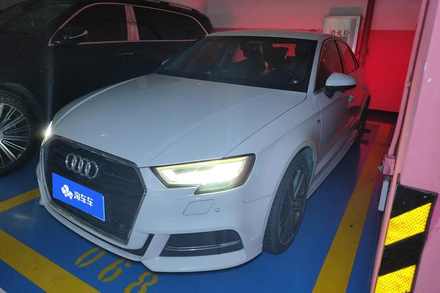 Audi A3 2018 года выпуска