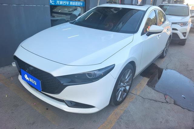 Mazda 3 2021 года выпуска