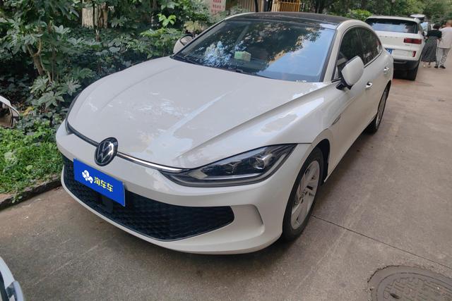 Volkswagen Arteon 2022 года выпуска