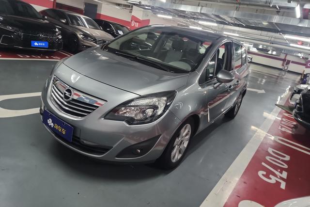 Opel Meriva 2013 года выпуска