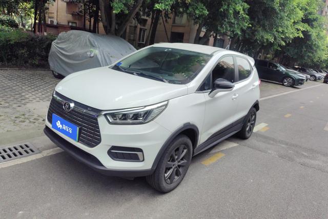 BYD Yuan 2019 года выпуска
