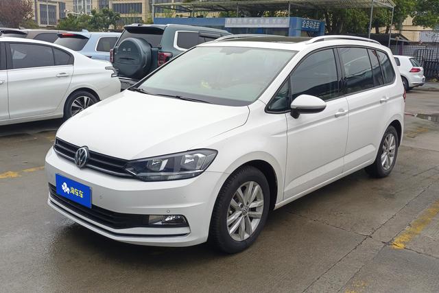 Volkswagen Touran 2018 года выпуска