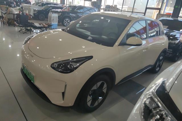 Geely Xingyuan 2025 года выпуска