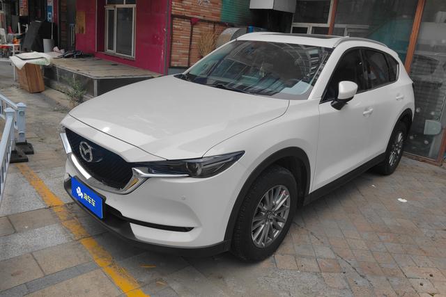 Mazda CX-5 2017 года выпуска