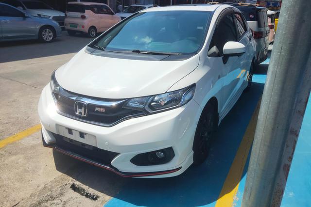 Honda Fit 2018 года выпуска