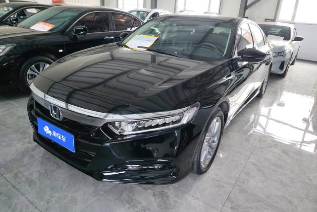 Honda Accord 2018 года выпуска
