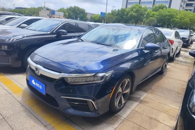Honda Inspire 2019 года выпуска