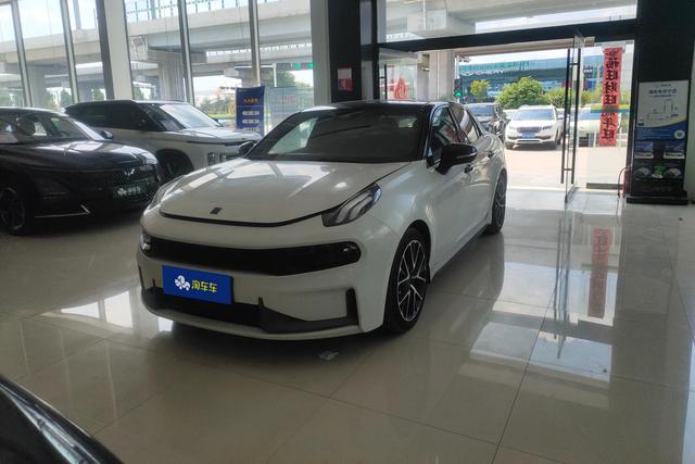 Lynk & Co 03 2022 года выпуска