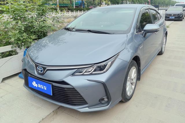 Toyota Corolla Cross 2021 года выпуска