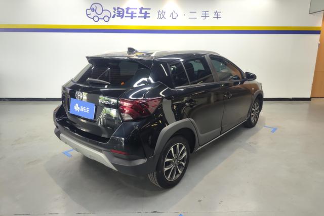 Toyota YARiS L 2022 — фото 3
