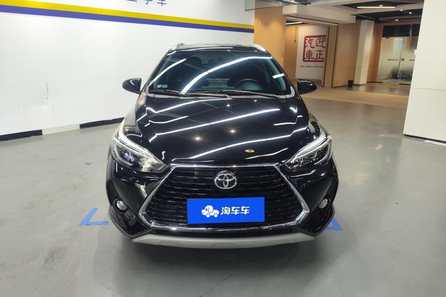 Toyota YARiS L 2022 — фото 2