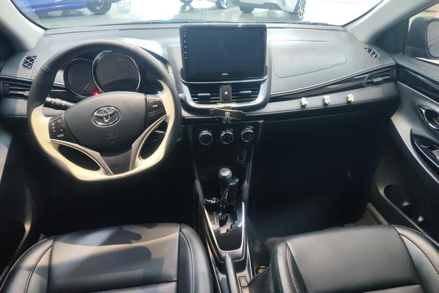 Toyota YARiS L 2022 — фото 11
