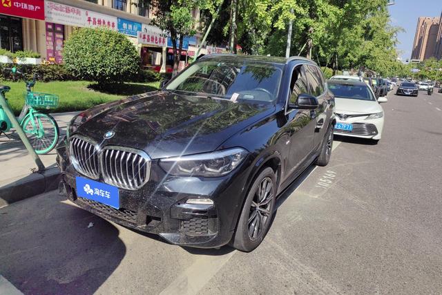 BMW X5 2020 года выпуска