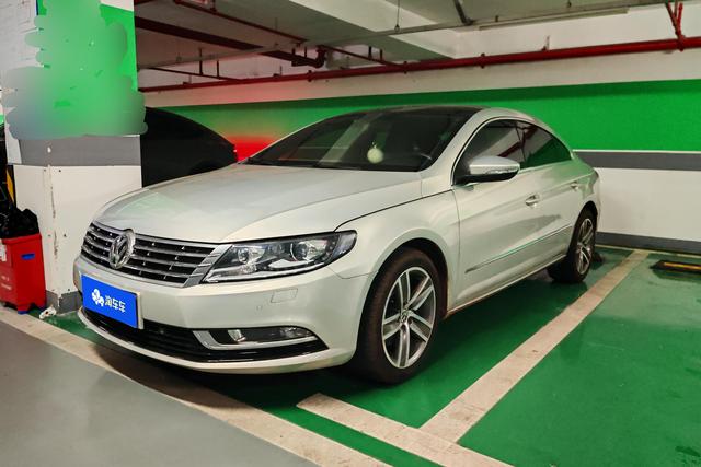 Volkswagen Passat CC 2016 года выпуска
