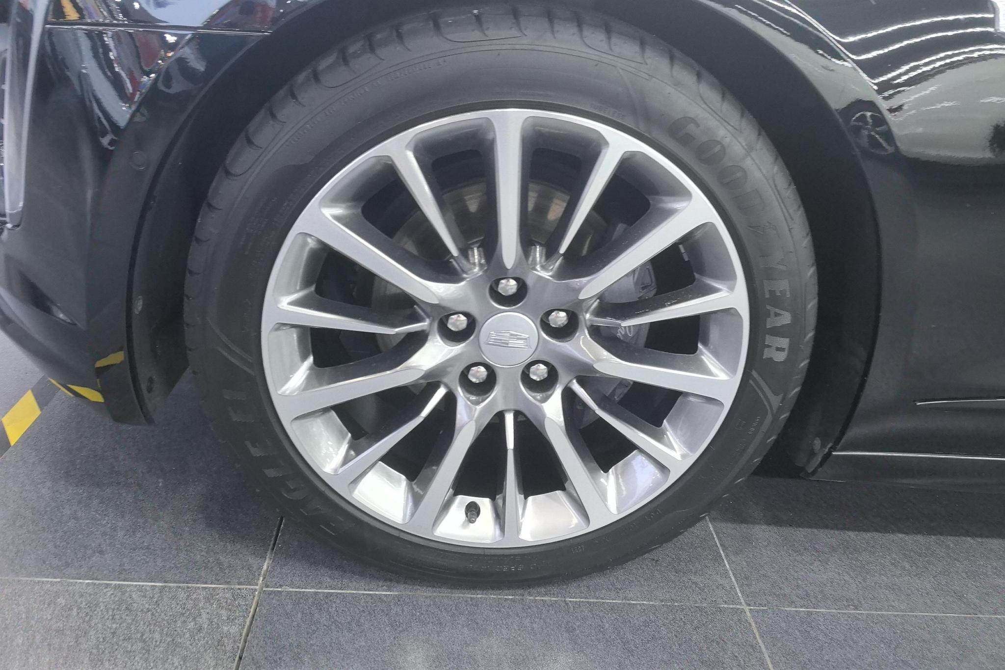 Cadillac CT6 2022 28T