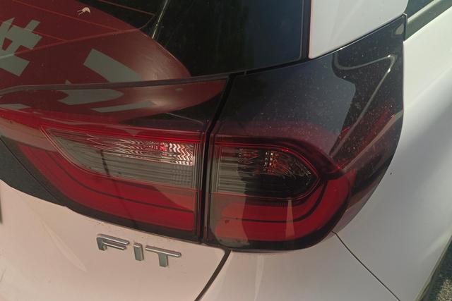 Honda Fit 2021 1.5 L CVT — фото 11