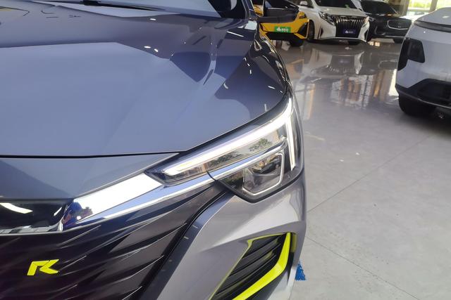 Roewe i6 MAX 2020 — фото 8