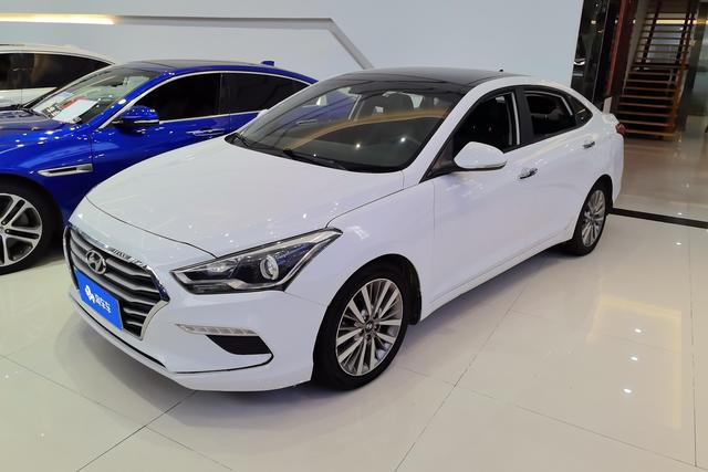 Hyundai Mistra 2017 1.8 L AT GLS V