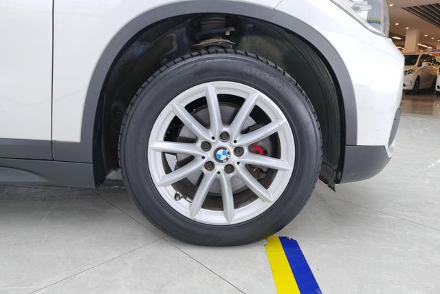 BMW X1 2019 — фото 10