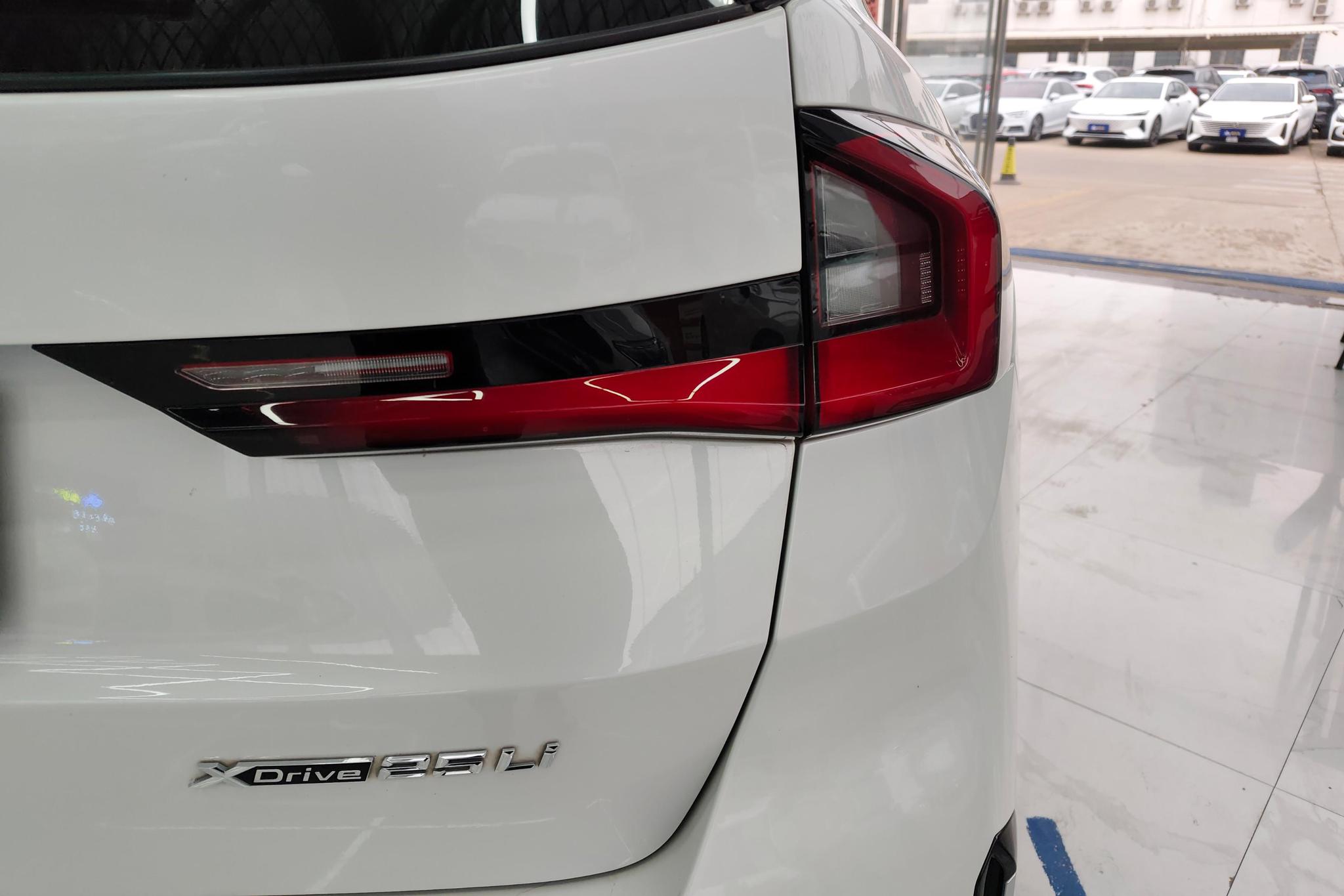 BMW X1 2023 sDrive25Li X
