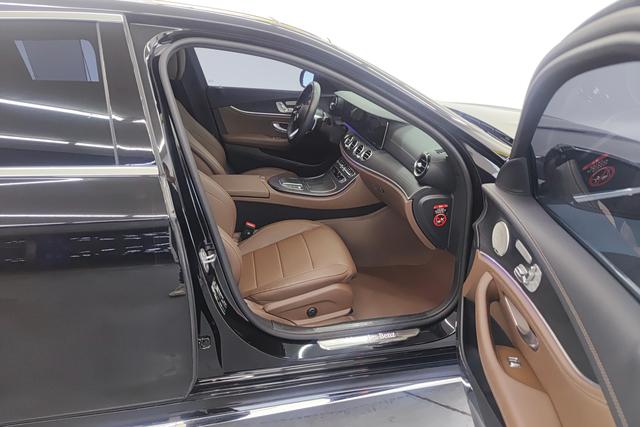 Mercedes-Benz E-class 2023 Черный из Китая, фото 6