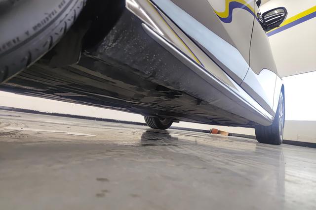 Mercedes-Benz E-class id 3784010 из Китая 7