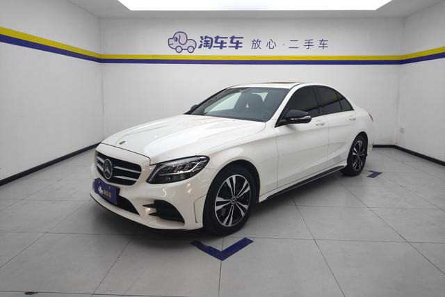 Mercedes Benz C-Class 2019 — фото 1