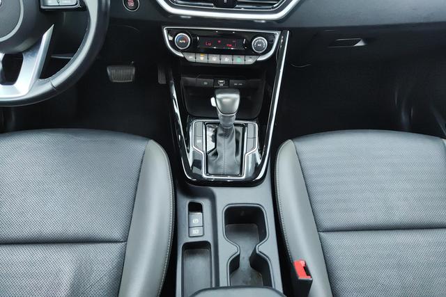 KIA Sportage 2018 — фото 12