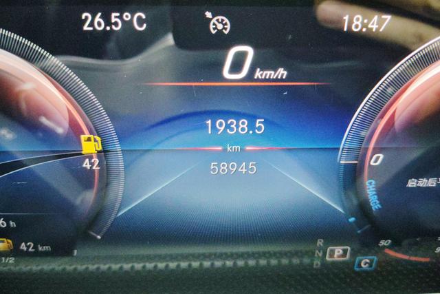 Mercedes Benz A-Class 2020 — фото 13