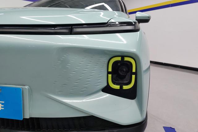 Geely Geometry E Firefly 2023 — фото 4