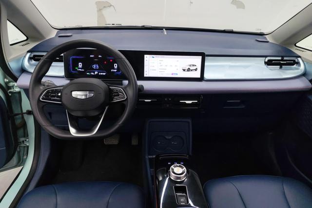 Geely Geometry E Firefly 2023 — фото 12